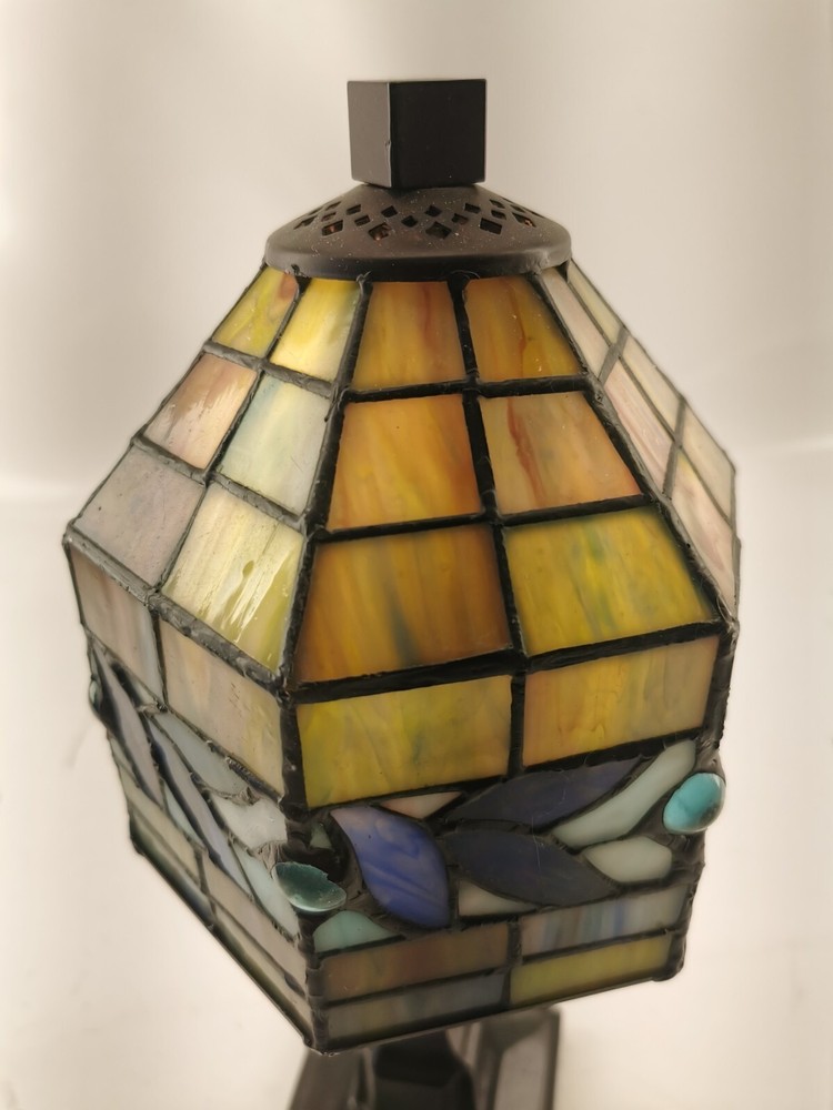 Quoizel inc lamp