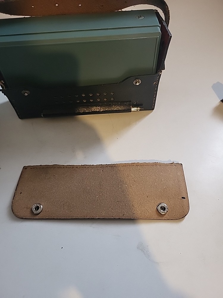 Solid state 9 Two wave radio see description