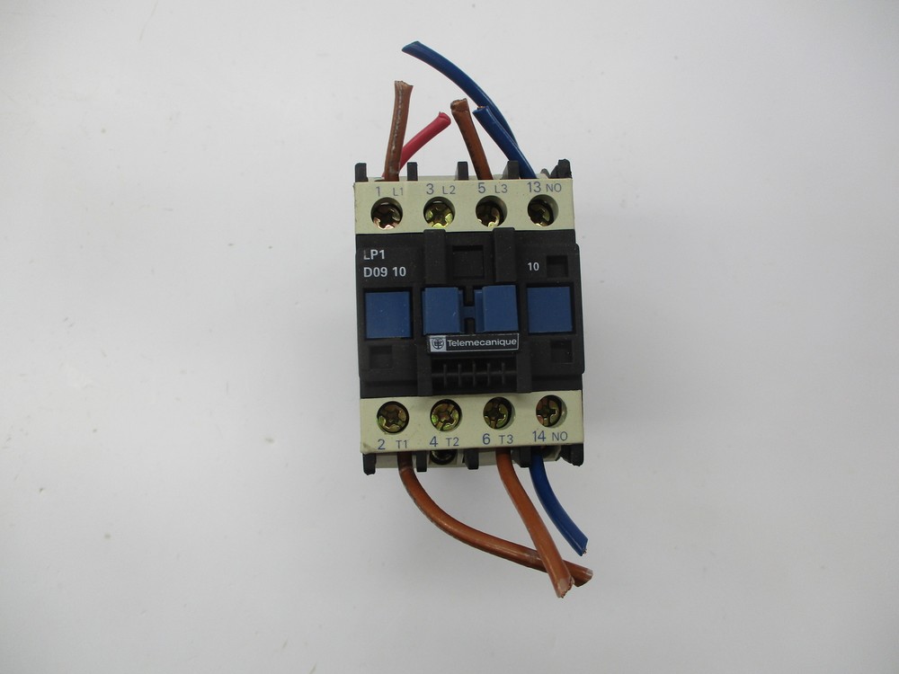 TELEMECANIQUE LP1D0910 CONTACTOR 24V UNMP.