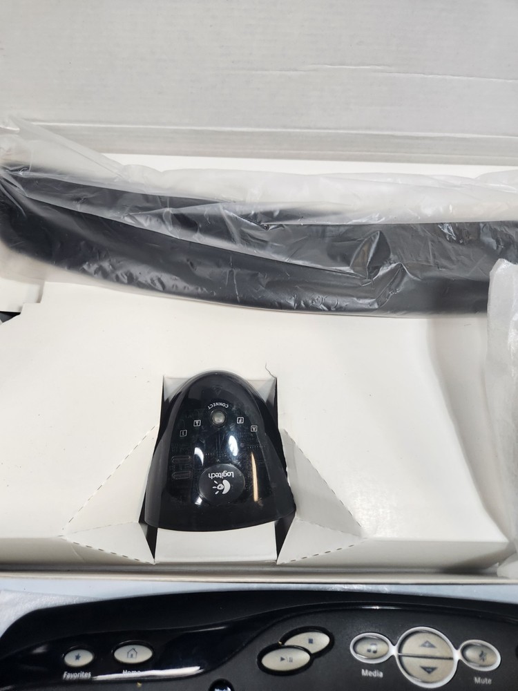 Logitech Cordless Desktop LX300 Wireless & Mouse Bundle