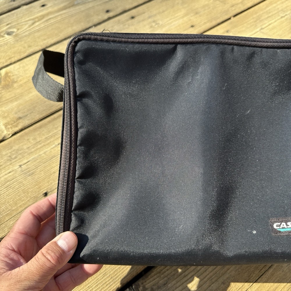 Case Logic CD Black Storage Carrying Case Bag 30 CDs With Strap