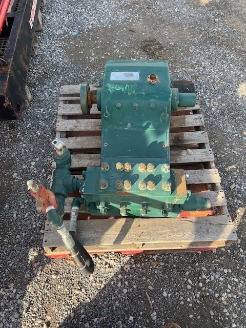 Weatherford T92 Triplex Pump