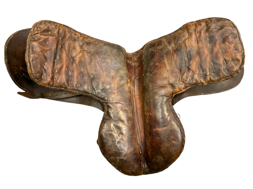 WW1 Canadian CEF Leather Saddle