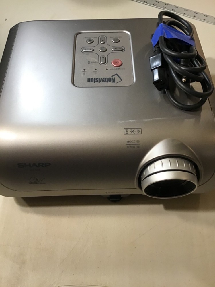 Sharp Notevision XR-10X Multimedia Projector W/ Lamp *Needs Bulb* No Remote