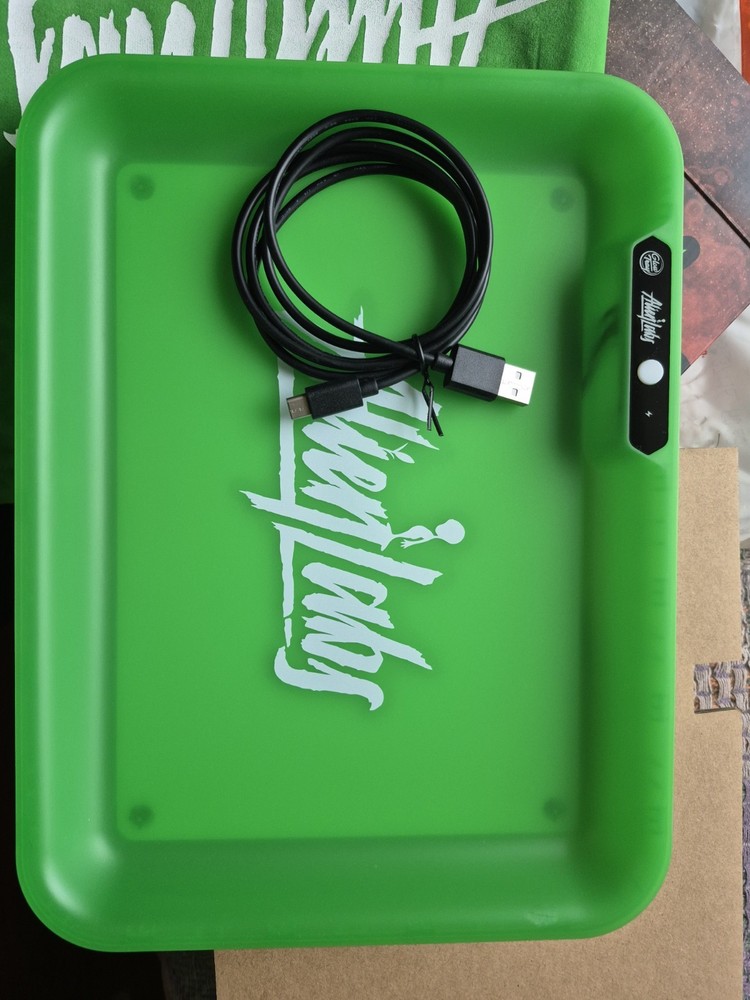 Alien labs glow tray