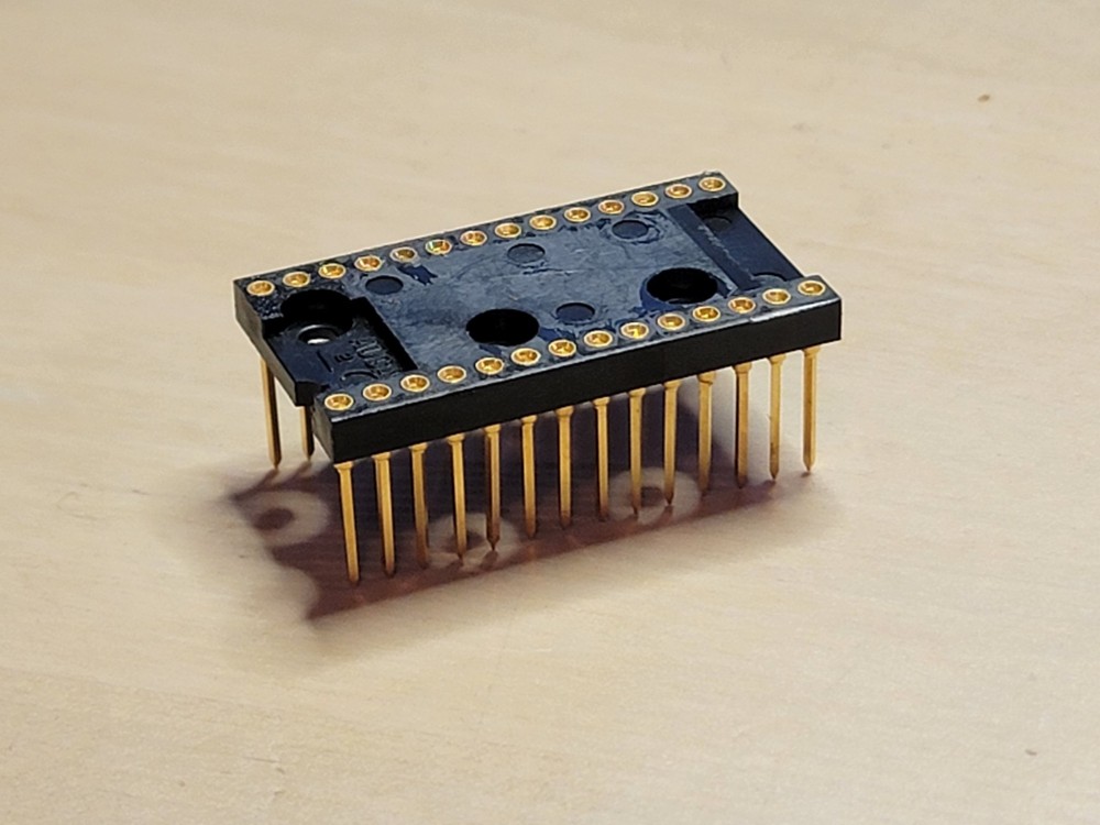 1Pc NOS Augat 28-pin Wire Wrap DIP Socket Gold