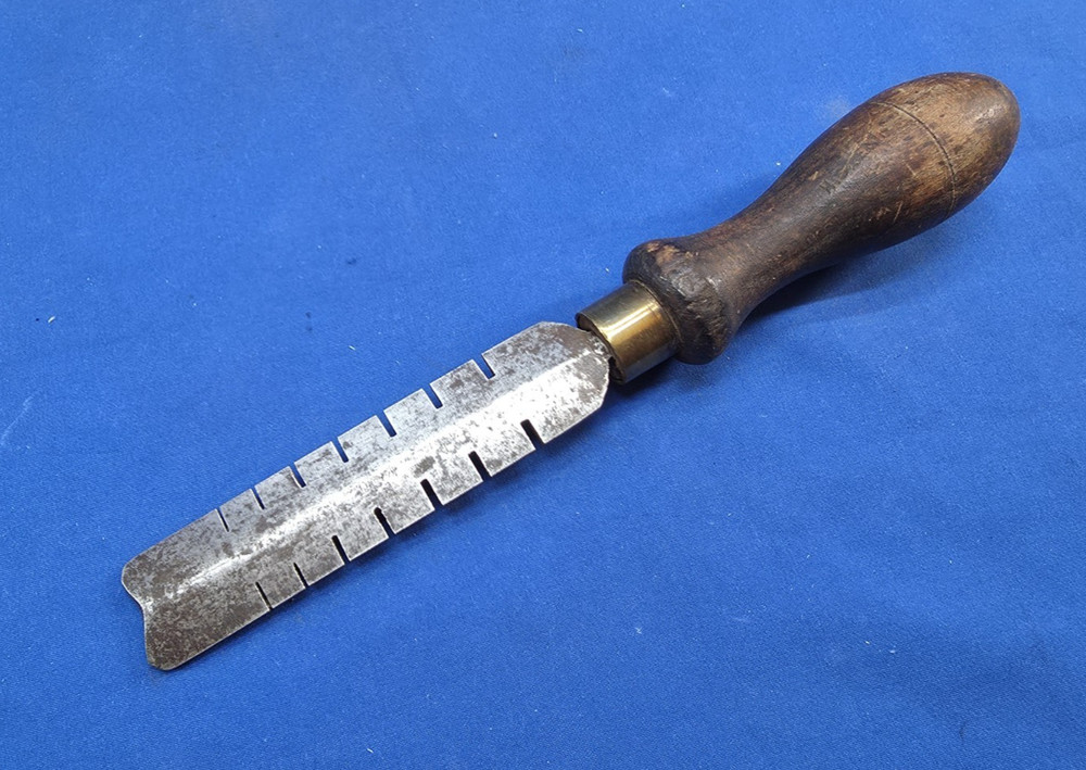 Vintage Saw Set - or Wrest