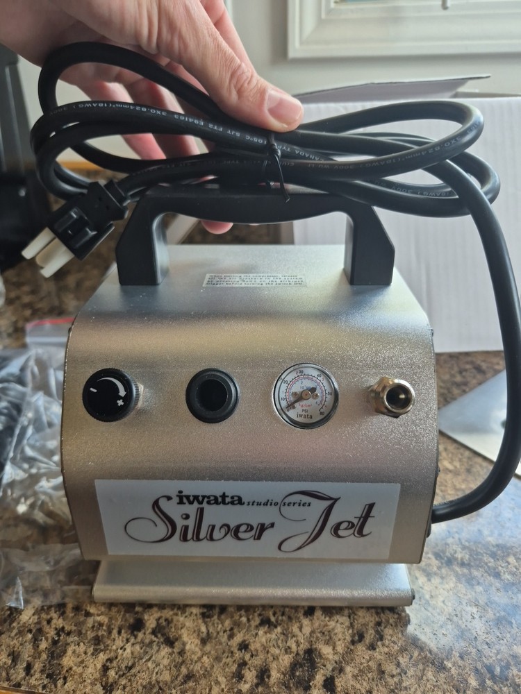 New Iwata Silver Jet Compressor IS-50 -