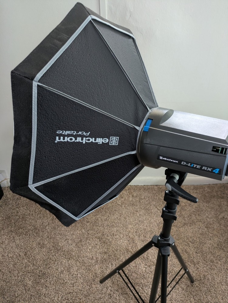 Elinchrom D-Lite RX 4 Studio Flash w/ Portable Softbox
