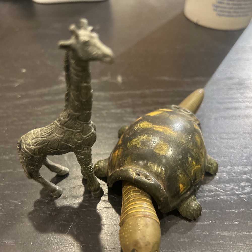 turtle and giraffe collectibles
