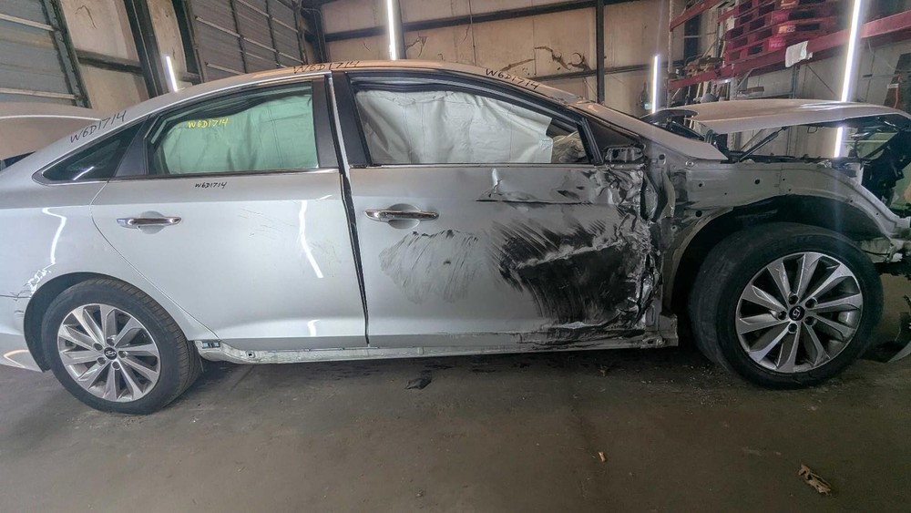 Hyundai Sonata 2017 Keyless Entry Module - Used, Theft-Locking