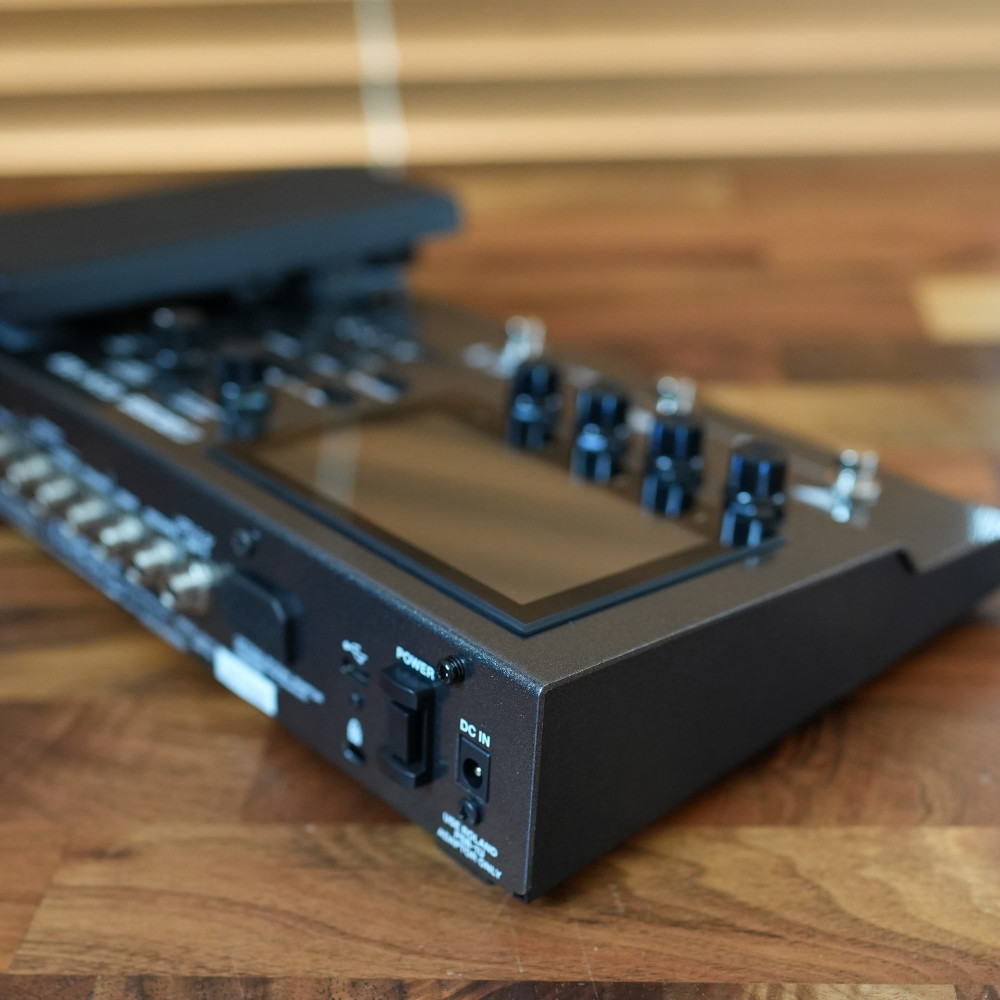 BOSS GX-10 Multi Effects Processor Guitar Pedal