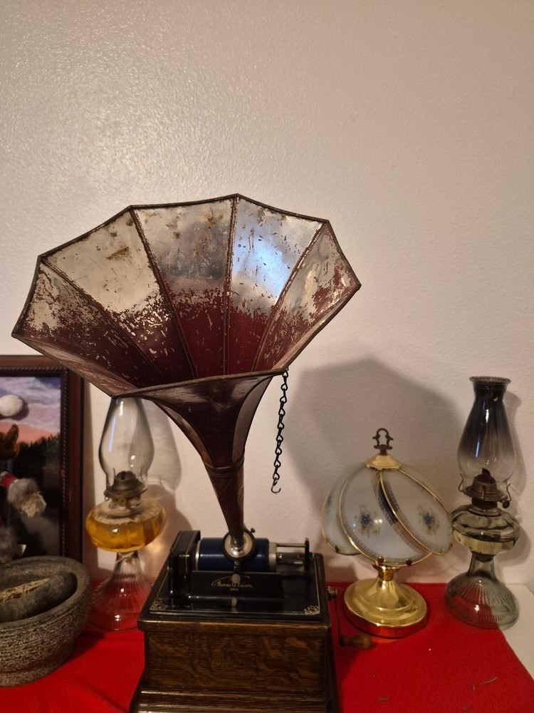 Antique Edison Fireside Phonograph - WORKING With Records BUNDLE.