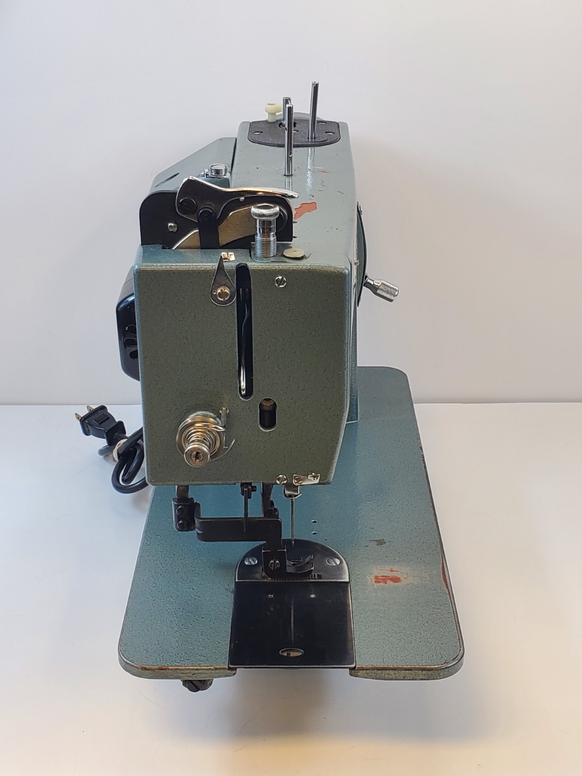 Vintage THOMPSON PW-200 Mini Walking Foot Sewing Machine (Please Read)