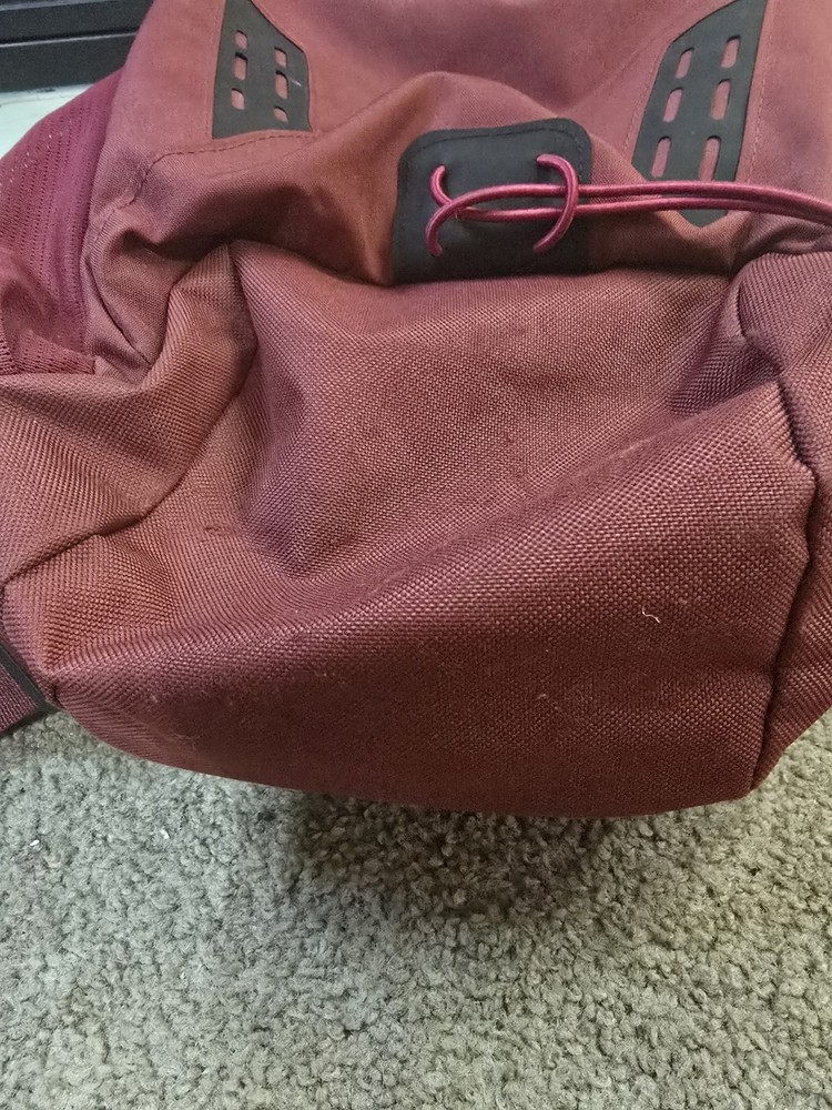 Quest Adrift 2l Hrdration Backpack Red Used