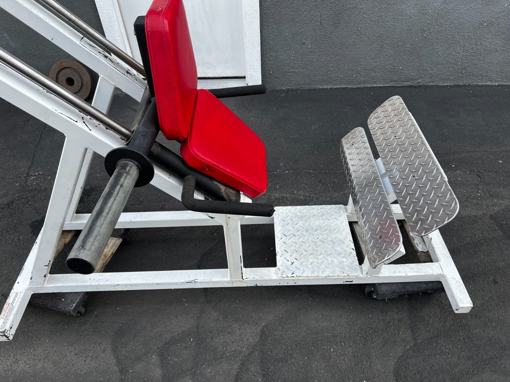 Gibson Seated Calf / Squat