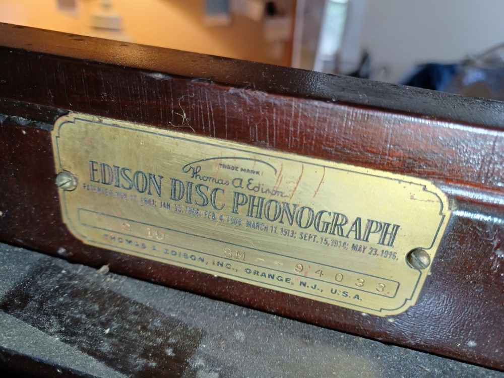 Edison Diamond Disc Phonograph 1916 Record Player Cabinet Wind Up