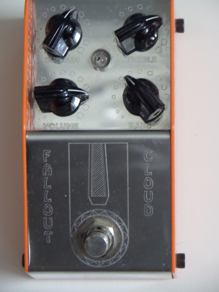 ThorpyFX Fallout Cloud V2 Fuzz Guitar Effect Pedal