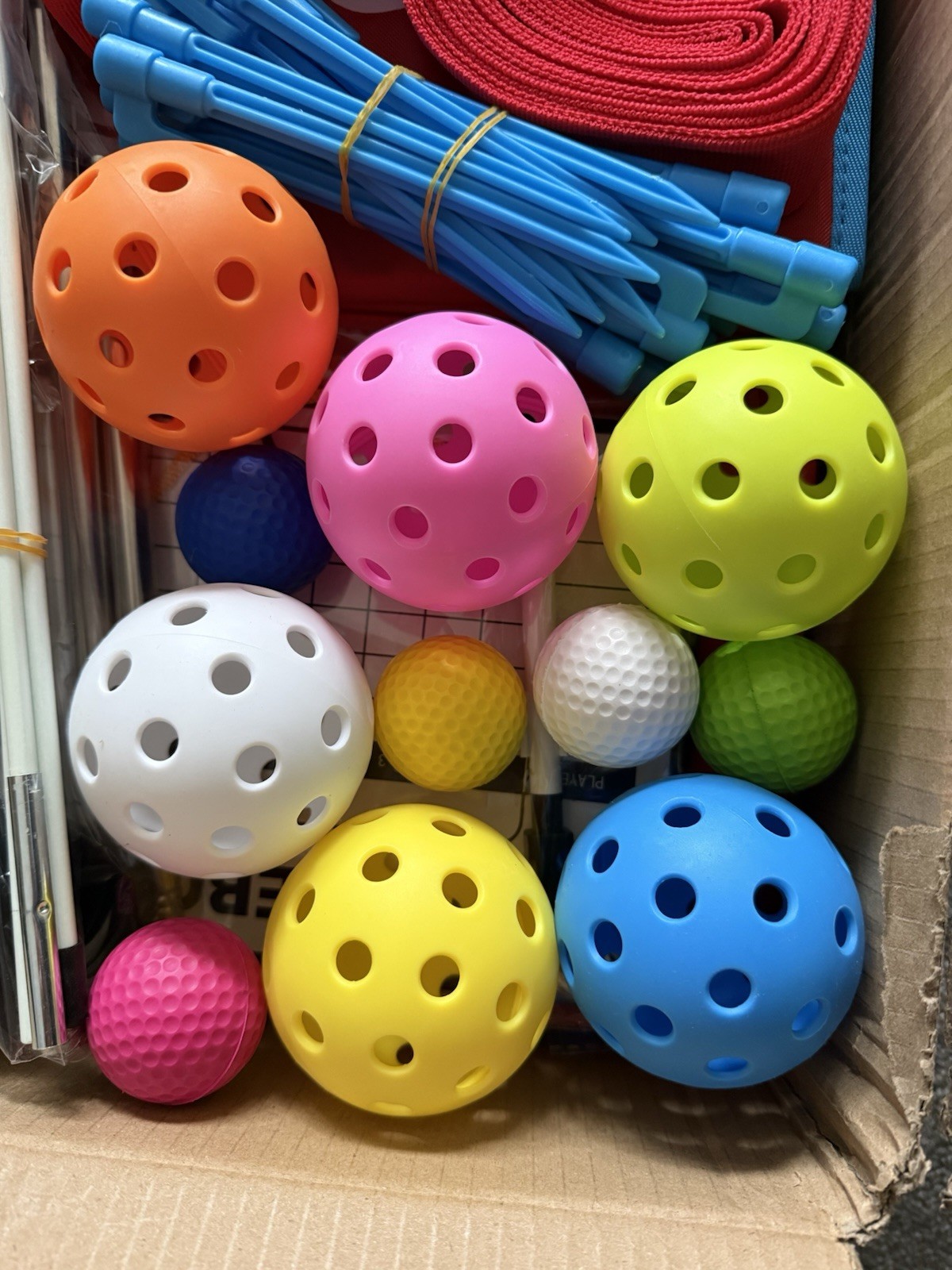 Backyard Golf Game with 2 Clubs, Portable 9 Hole Golf Course, Outdoor Yard Golf