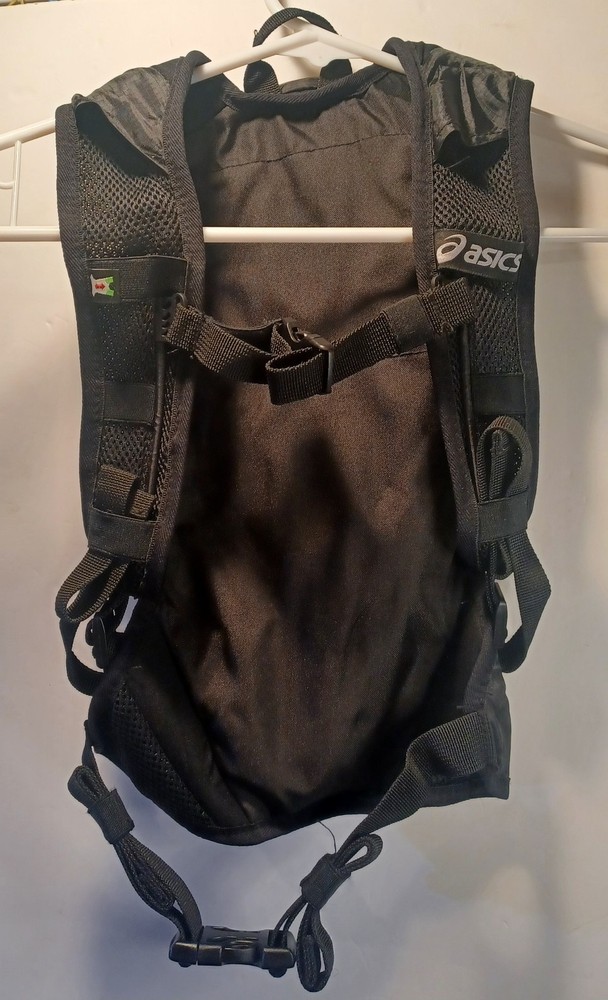 asics ~ Run/Jogging Hike Hydration Backpack Performance 1.5Liter ~ NWOT ‐J