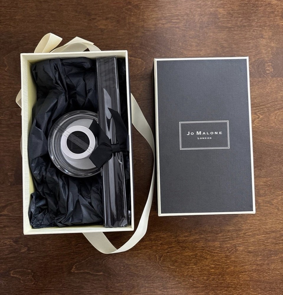 “Jo Malone” English Pear & Freesia Reed Diffuser 165ml / 5.6oz