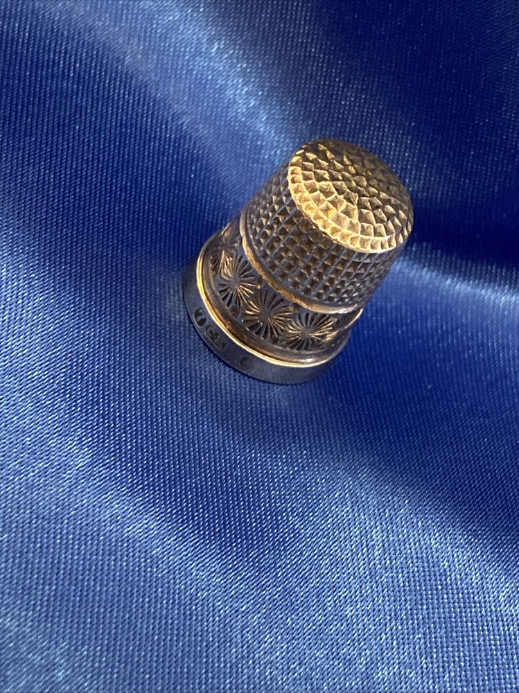 Early 1900’s Chester Hallmark Charles Horner SOLID SILVER THIMBLE No:7
