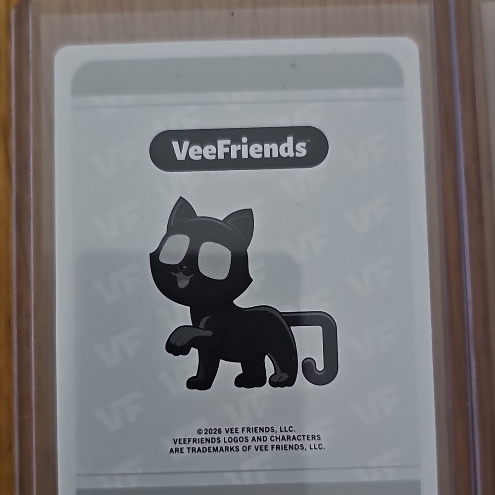 VeeFriends Super Stickers Gary Bee Comic Insert + Gary Bee red debut sticker