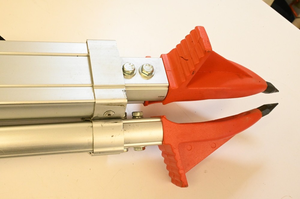 Kara Aluminum Survey Tripod