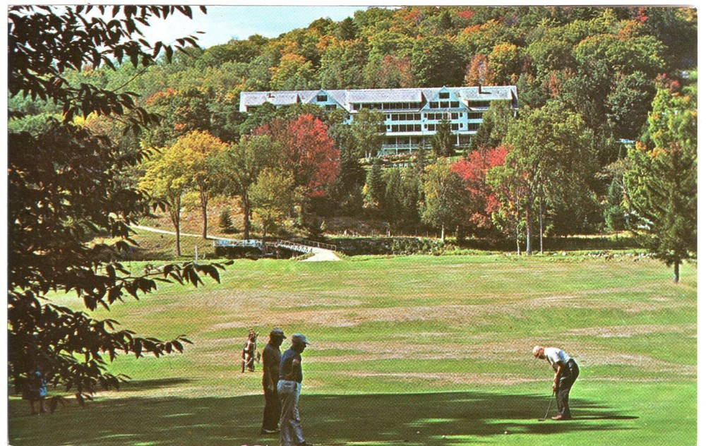THE THIRD GREEN, EAGLE MTN HOUSE, JACKSON, N.H. - PC3085