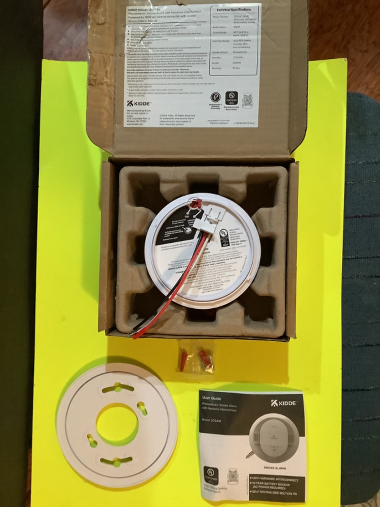 Kidde Model 20SA10 Hardwired Smoke Detector, 10-Year Battery, Interconnectable