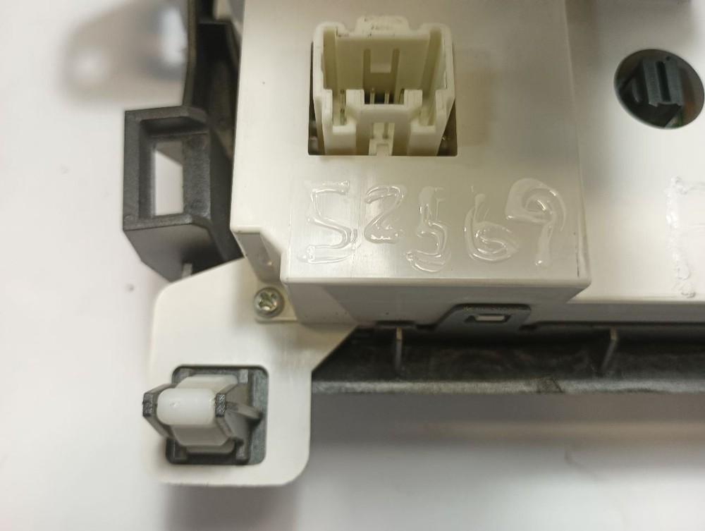 Dash Temperature Control from 2010 Mazda 3 12106617