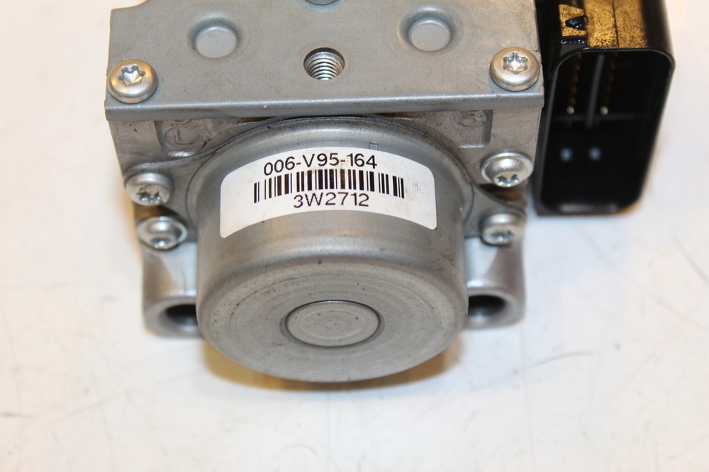 2020 Suzuki GSX-S 750 ABS Pump Unit Module Control