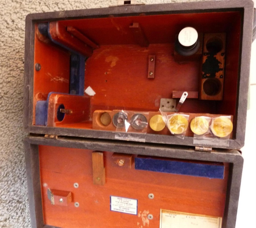 SPENCER BINOCULAR MICROSCOPE & LENSES & CASE 885