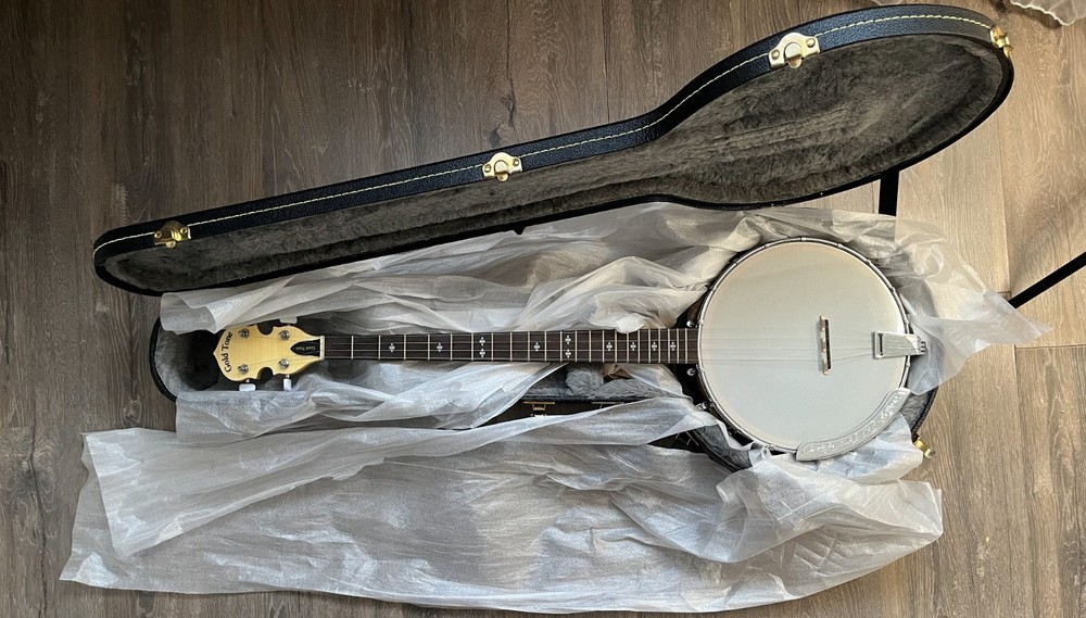 Gold Tone CC-Plectrum Banjo 4 String with Hardshell Case