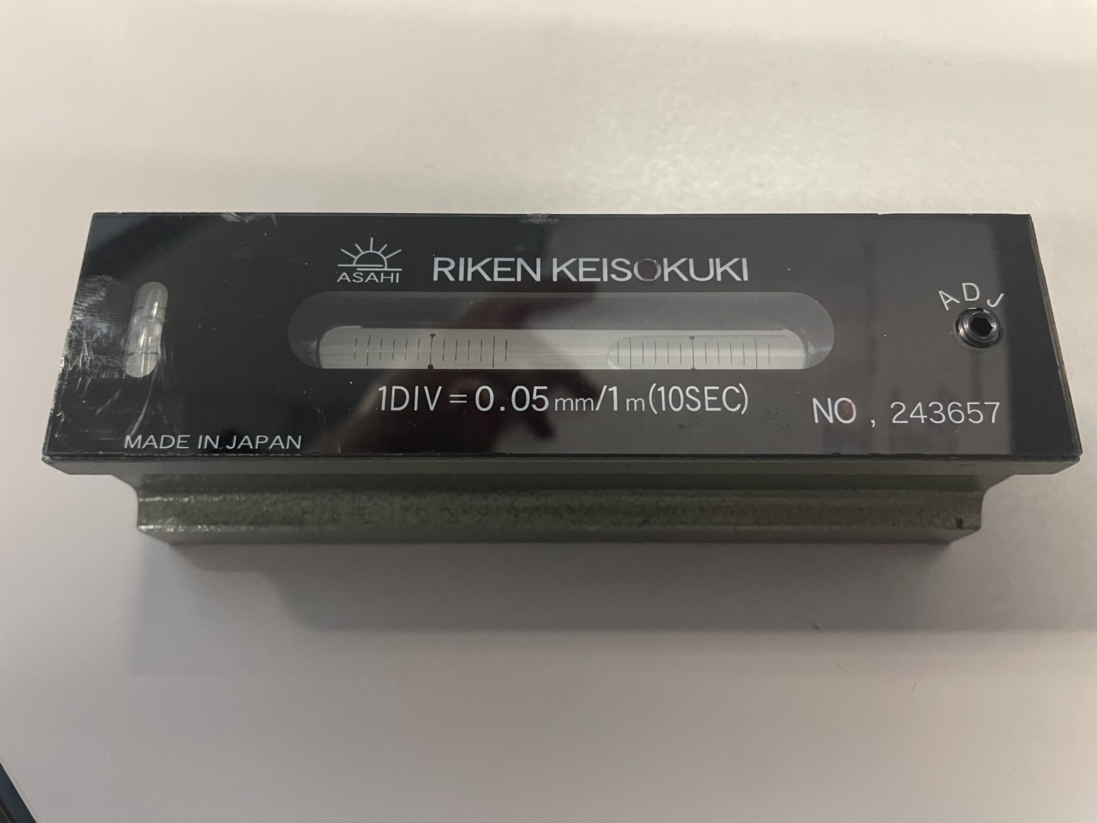 Riken Keisokuki Precision Level No. 243657 - 1Div =0.05 mm/1m (10SEC) - Used