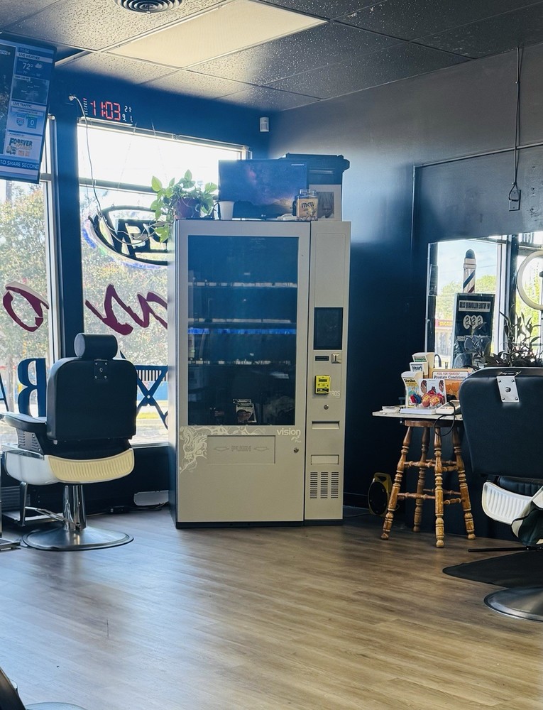 Jofemar Vision E-S Vending Machine With 10 Inches Touch Screen