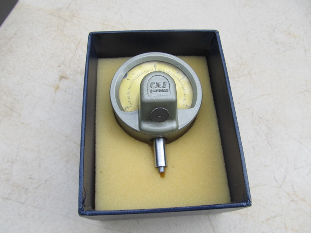 CEJ MIKROKATOR 500 E-1 Dial Indicator .0005" Precision Comparator