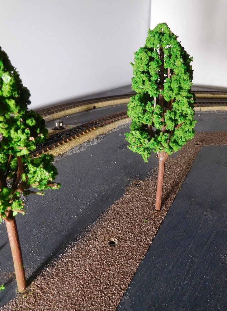 10 Medium Green Deciduous Trees, 160 mm Tall