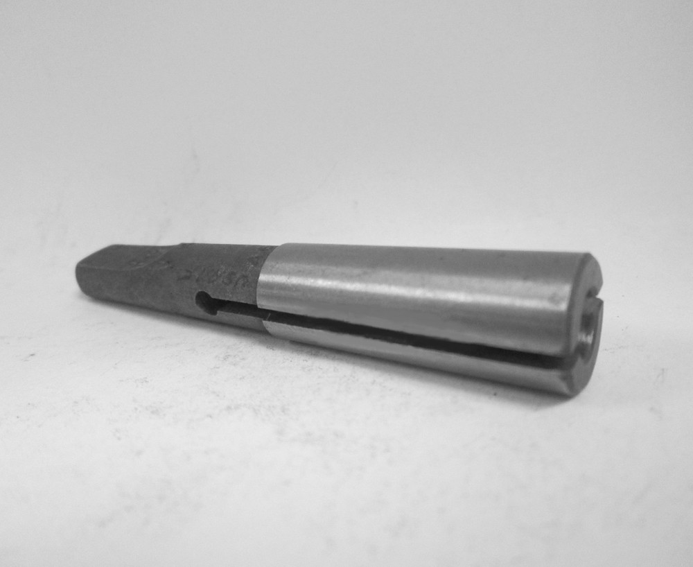 Glenzer #71136  #40 to MT1 Split Sleeve Drill & Reamer Driver