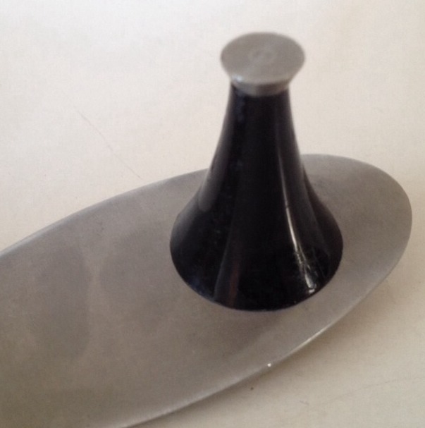 Cake Server Shapped . Sassy!