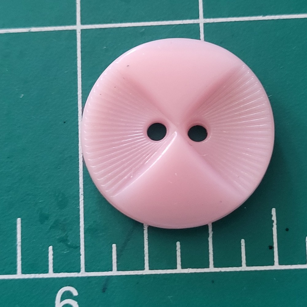 Colt # 4 button pink confirmed pattern 3/4"  excellent condition The Owl