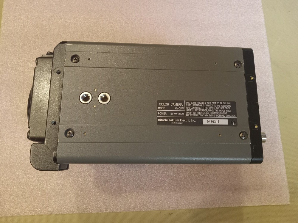 HITACHI HV-D5W HIGH PERFORMANCE DIGITAL VIDEO CAMERA