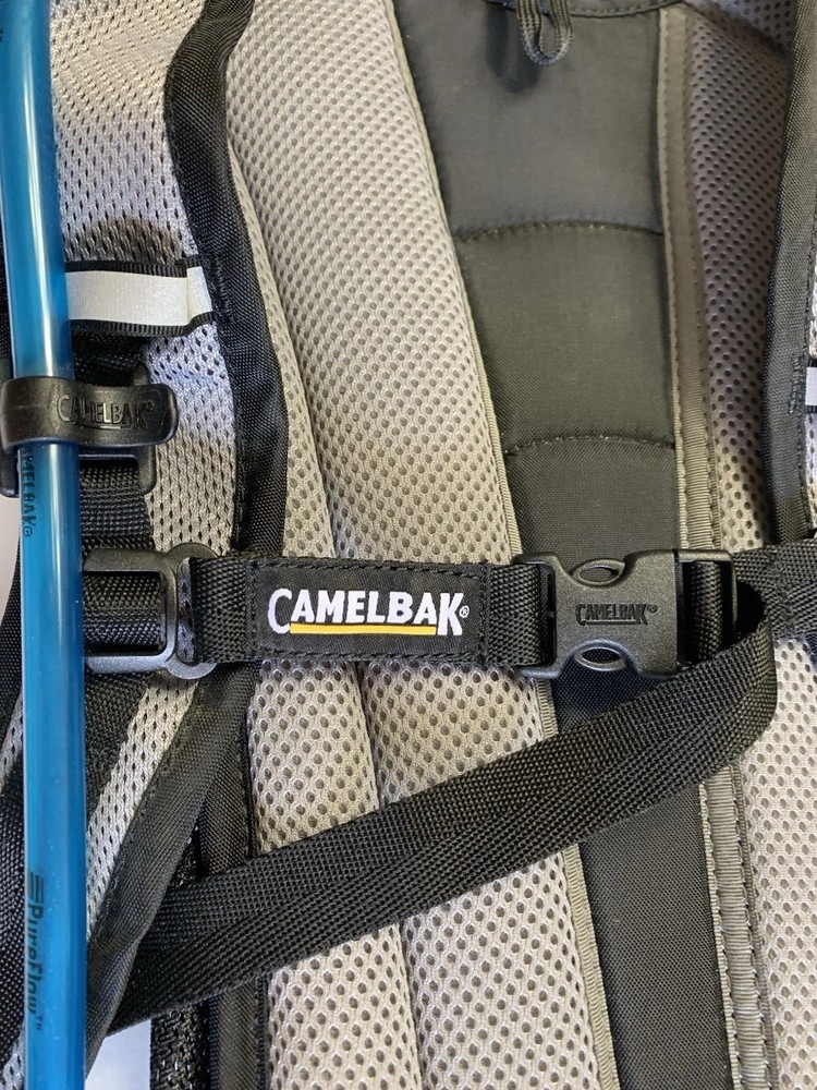 CamelBak Hydration Pack 85oz, Black/Gray (Excellent Condition)