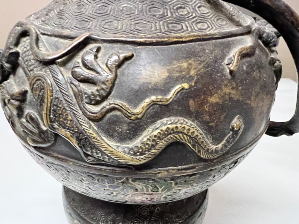 CHINESE BRONZE CHAMPLEVE VASE WITH HANDLE NO BOTTOM