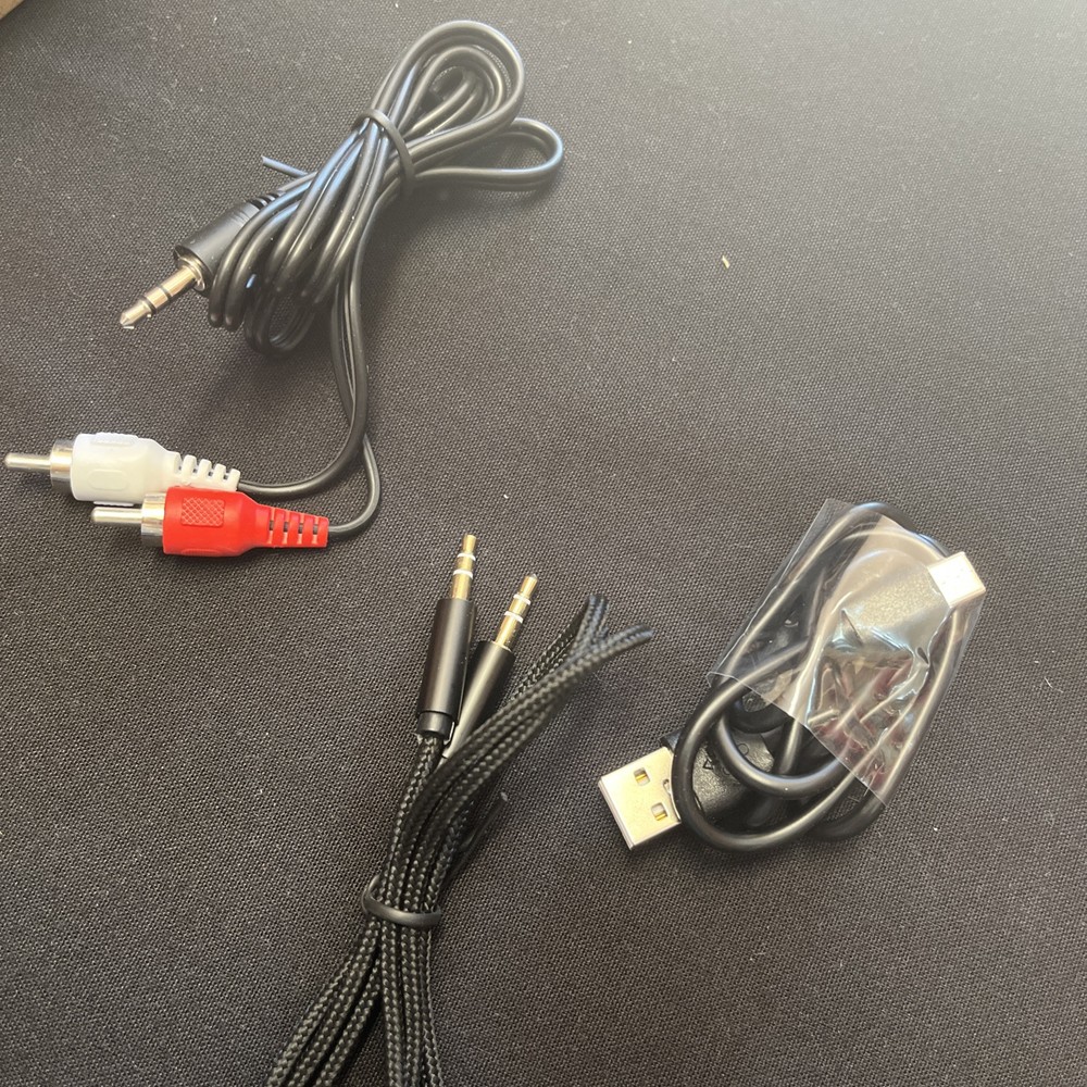 C39S Wireless Audio Transmitter Receiver LCD Screen Display Bluetooth Aux MP3