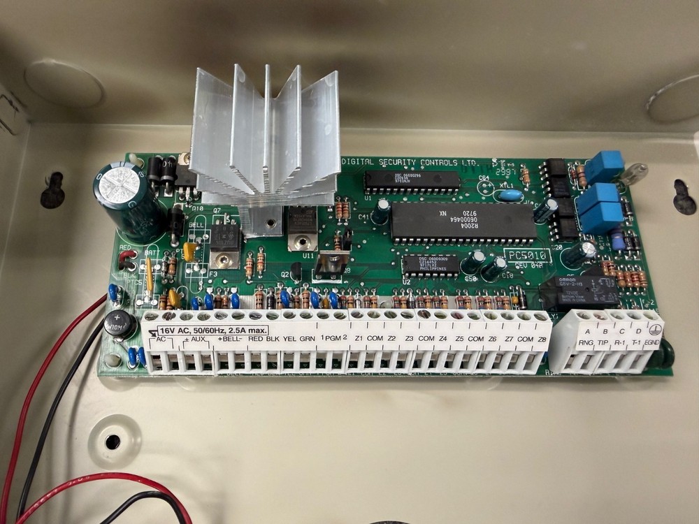 DSC Power 832 Security System + Keypad + Zone Expansion + Cellular Connect