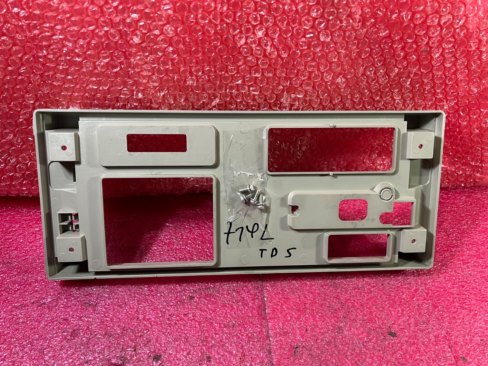 Tektronix TDS 714L Digital Storage Oscilloscope Rear Panel