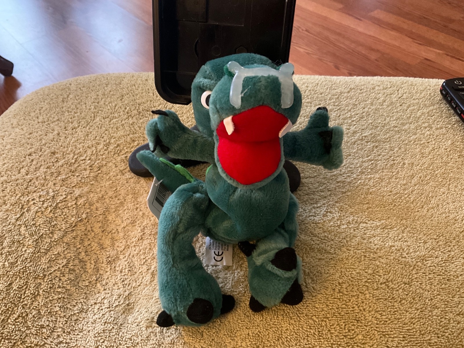 New Vintage 1997 Meanies Series 1 HURLEY THE TOUCAN Bean Bag Plush