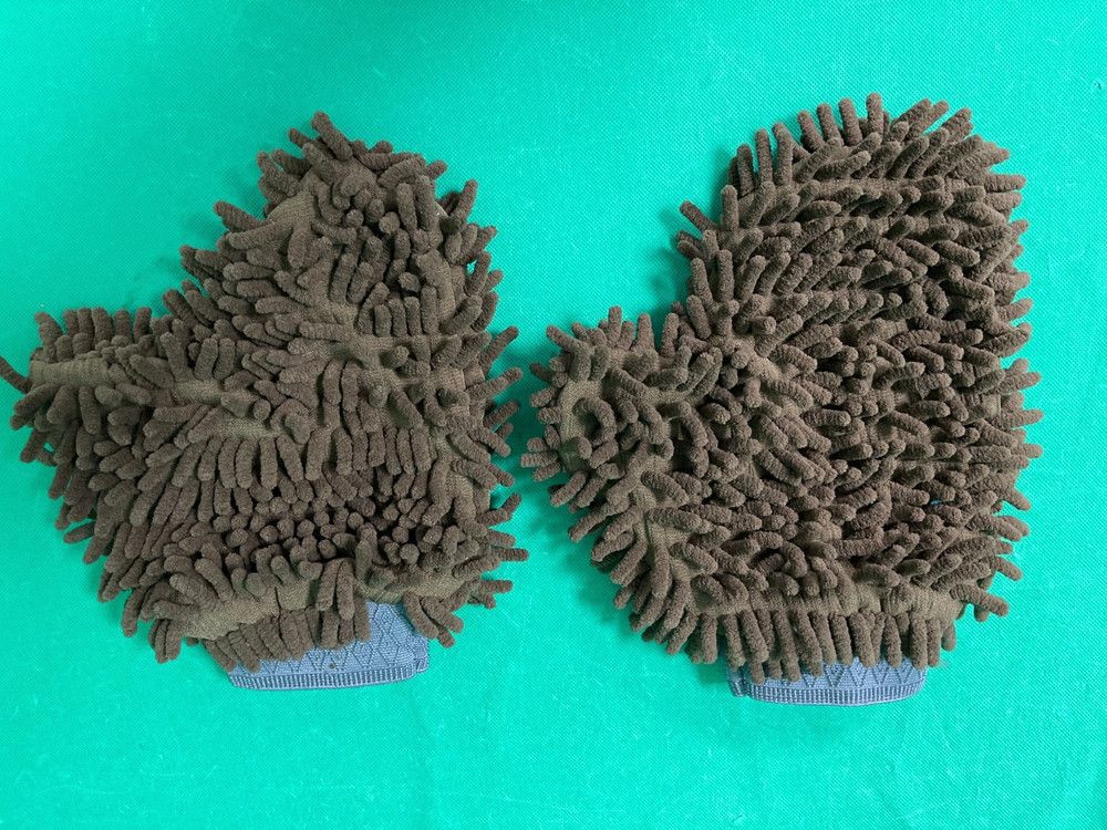 Microfiber Cleaning Gloves - Brown