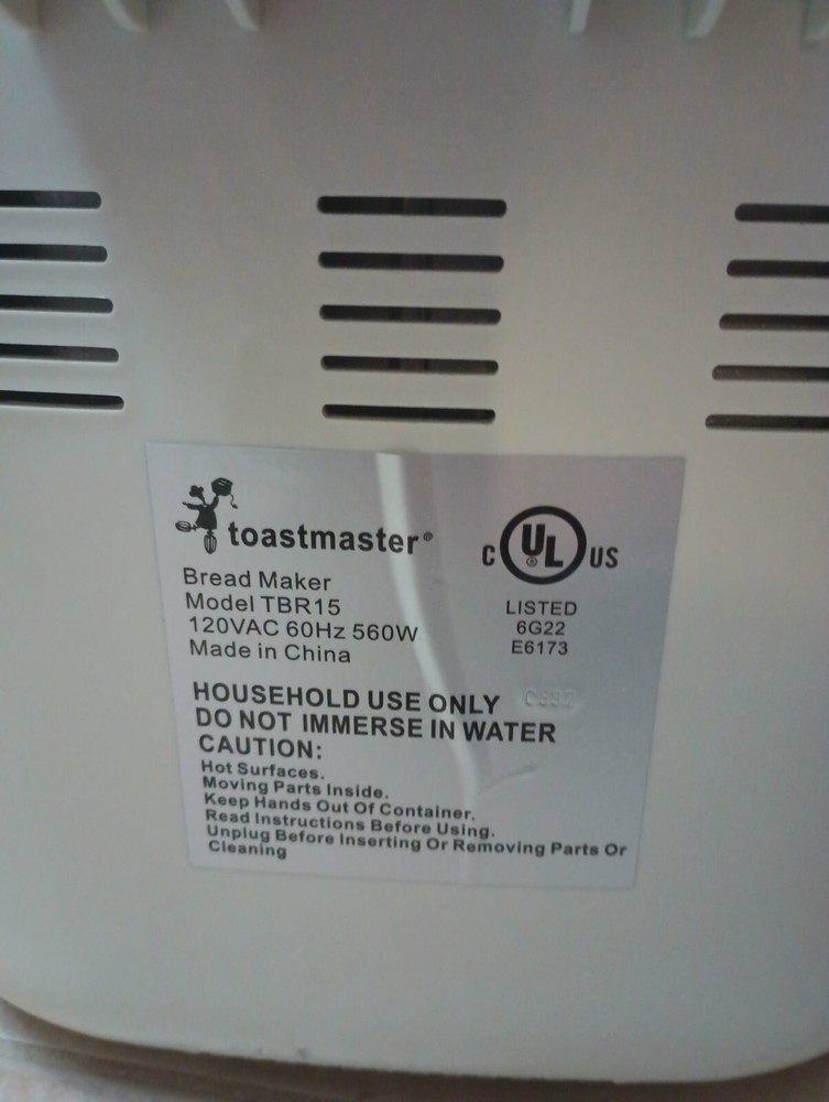 Toastmaster Automatic Bread Maker TBR15 White Digital Display WORKS Great